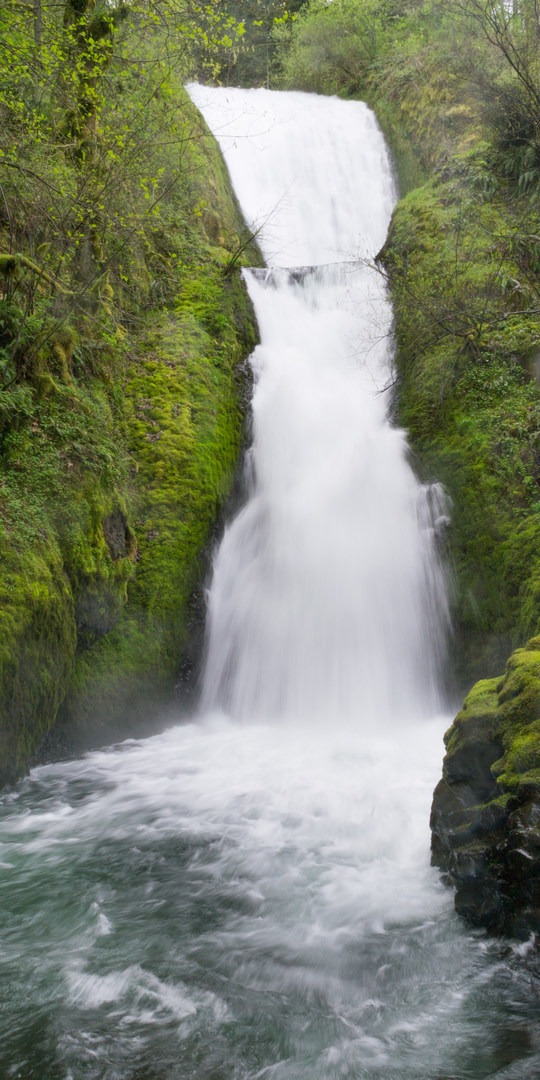 Bridal Veil Falls, Oregon hiking in Oregon