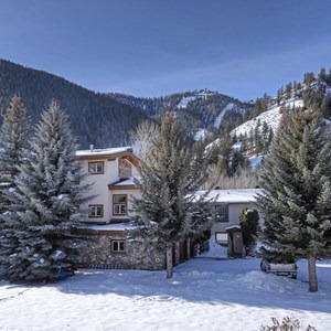 Pennay's at River Run