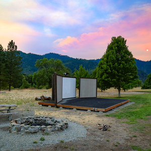 Valley of the Rogue State Park Campground