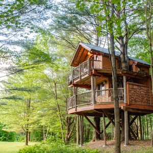 Moose Meadow Treehouse