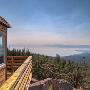 Martis Peak Fire Lookout via Tahoe Rim Trail