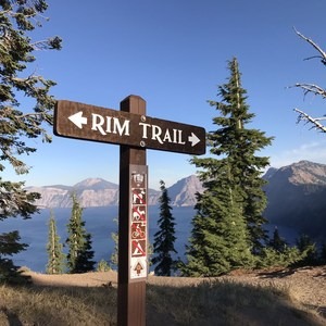 Crater Lake Rim Trail