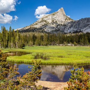Cathedral Lakes Trail