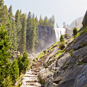 Vernal Falls Hike via Mist Trail