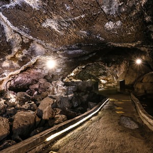 Mushpot Cave and Indian Well Cave