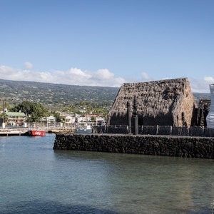 Kona Beach, 'Ahu'ena Heiau + Kailua Pier