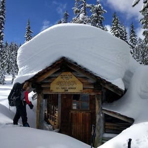 Maiden Peak Cabin Snowshoe via Gold Lake Sno-Park