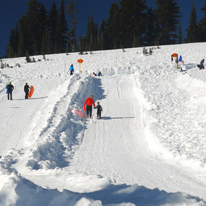 Paradise Snowplay Sledding Area