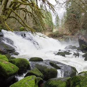 Lake Creek Falls Recreation Site