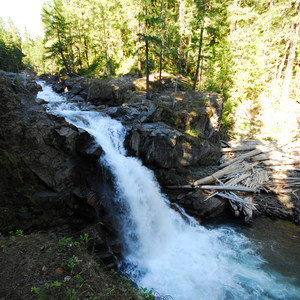 Silver Falls and Hot Springs Loop Trail