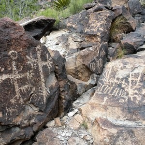 Trail 100 to Petroglyph Canyon