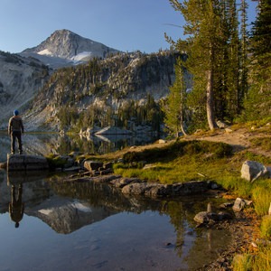 Mirror Lake via the East Lostine River Trail