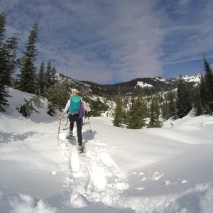 Kendall Peak Lakes Snowshoe