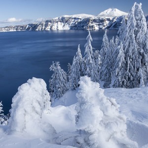 A Crater Lake Winter Overnight