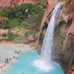 Havasu Falls Hike via Havasupai Trail