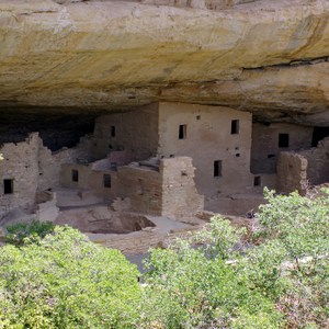 Petroglyph Point Trail