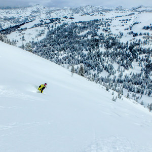 Commissary Ridge Yurt Backcountry Skiing