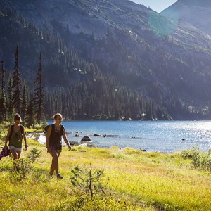 Tenquille Lake Hike via Tenquille Creek Trail