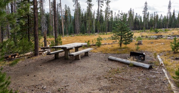 Diamond Lake Hiker/Biker Camp