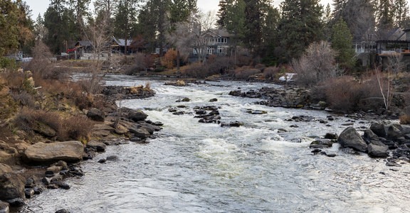 Deschutes River Trail (Pioneer Park to First Street Rapids Park)