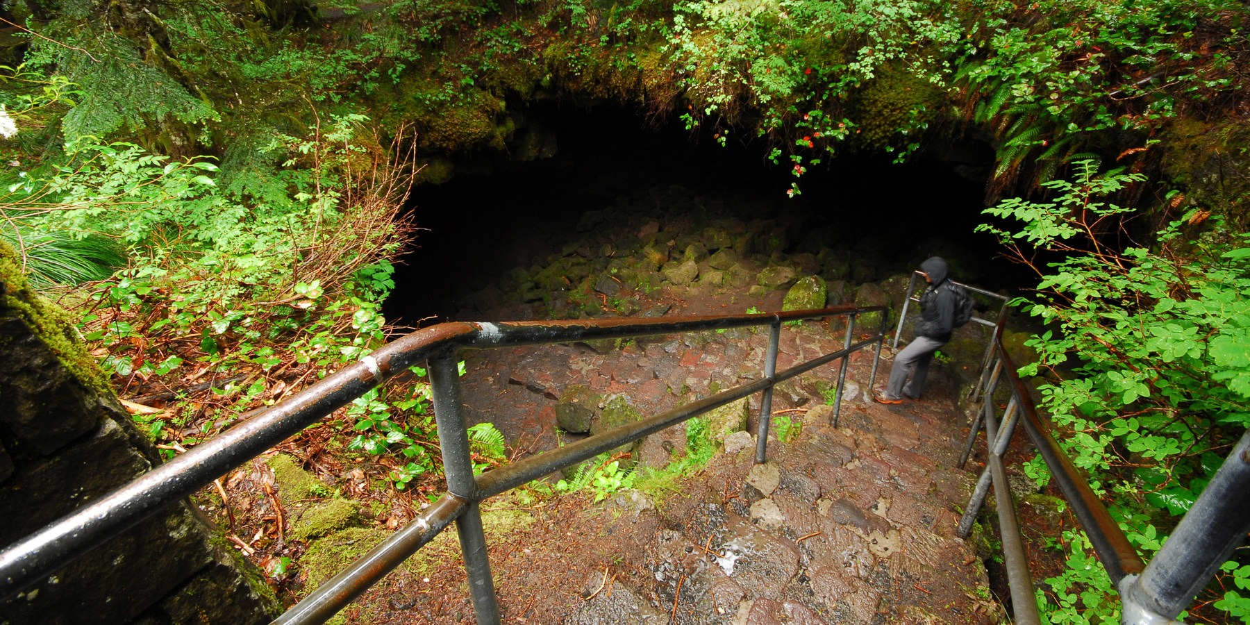 Ape Caves Outdoor Project