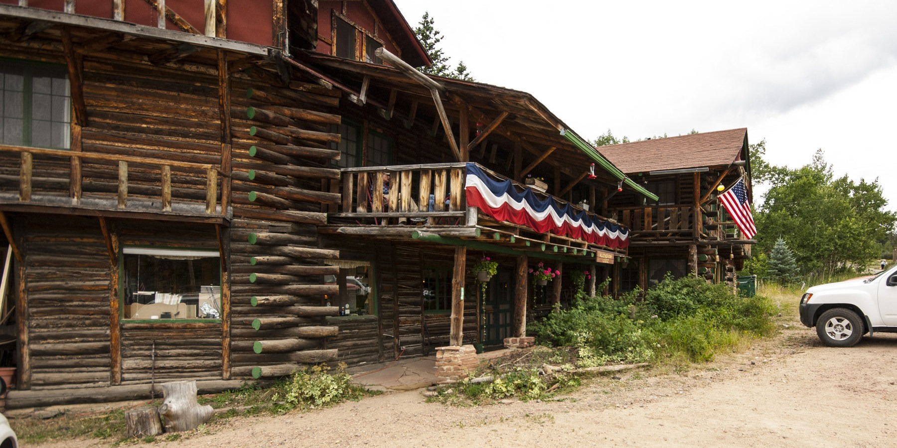 Allenspark Lodge Bed + Breakfast Outdoor Project