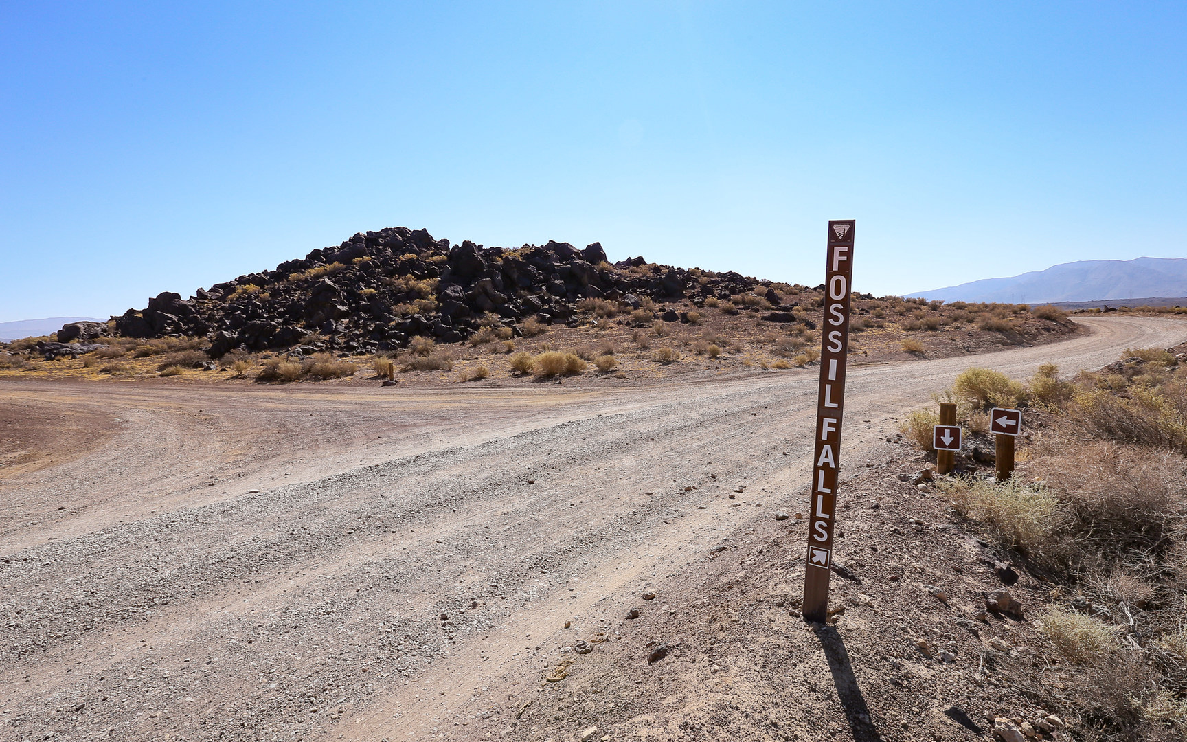 Fossil Falls Campground Outdoor Project