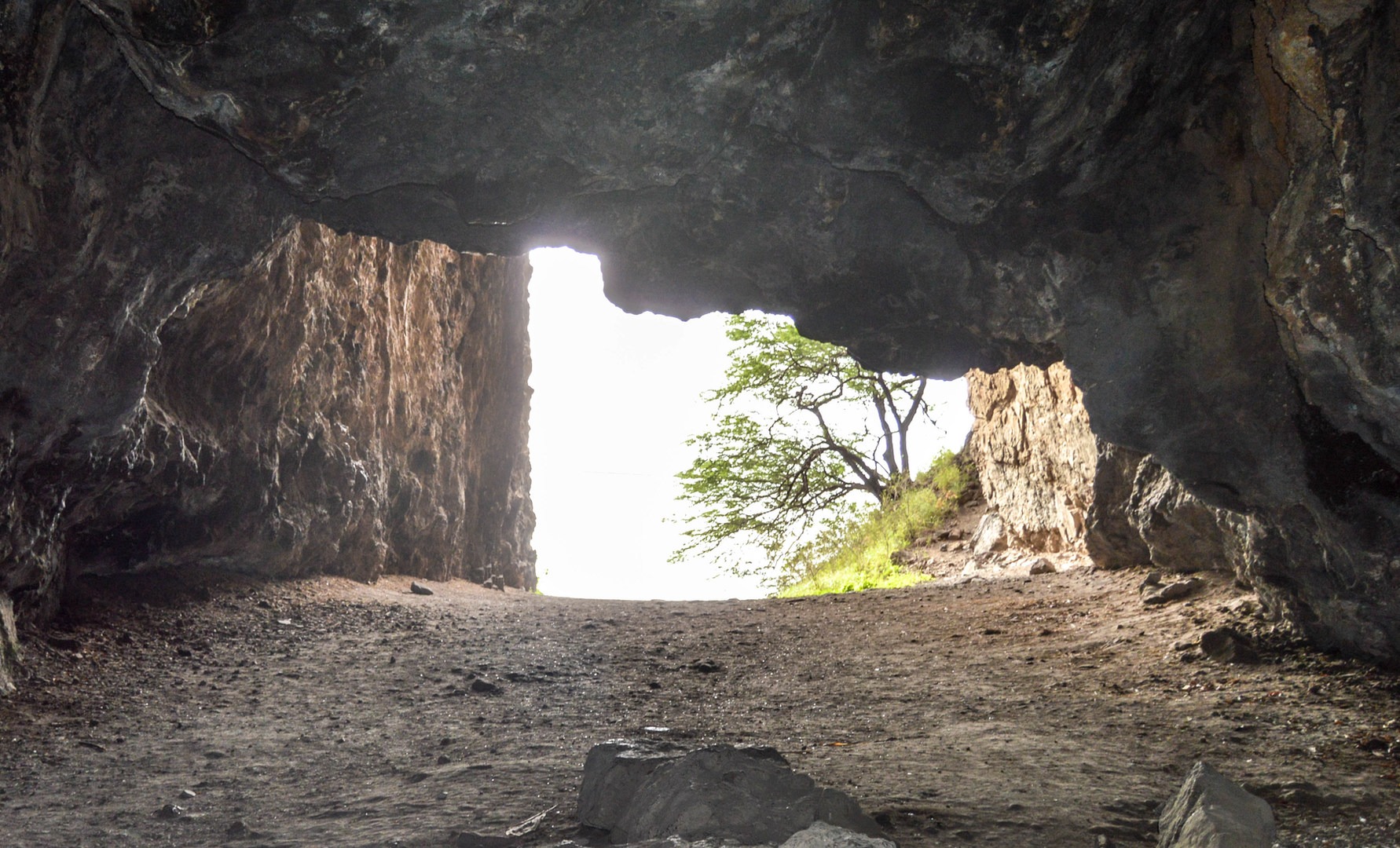 Kaneana Cave Outdoor Project