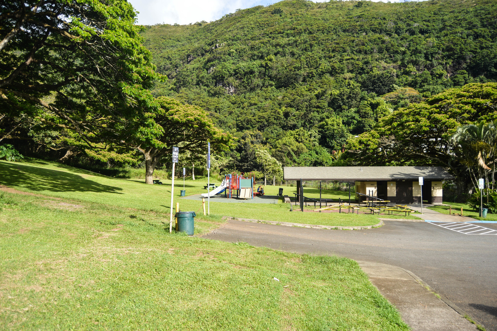 Moanalua Valley Neighborhood Park Outdoor Project