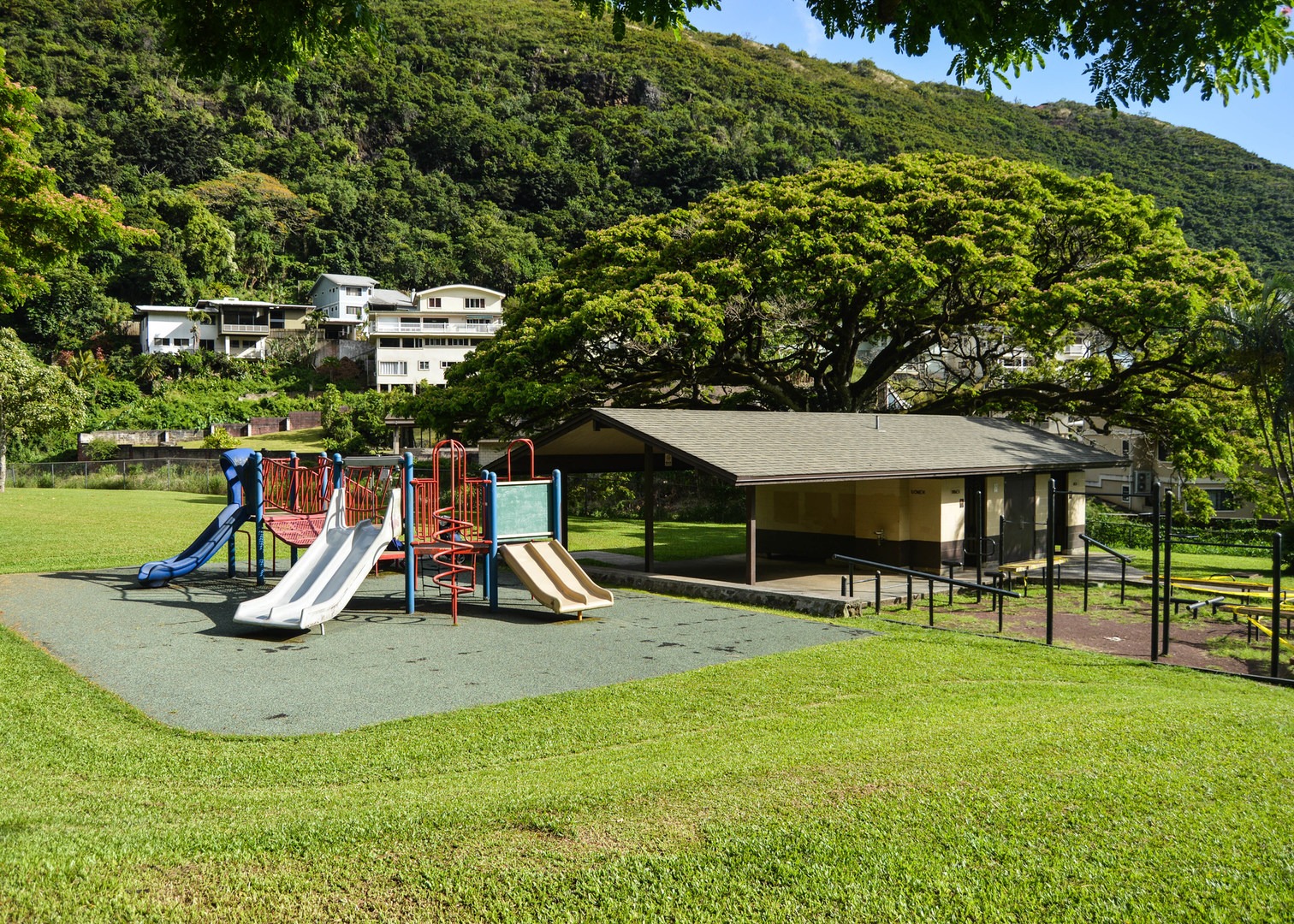 Moanalua Valley Neighborhood Park Outdoor Project