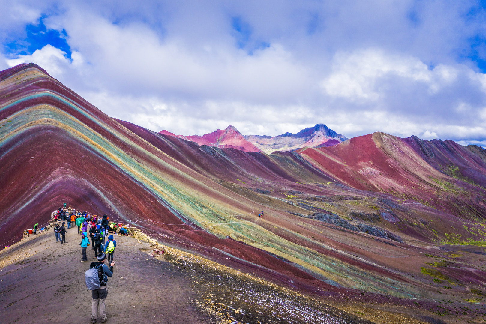 Vinicunca / Rainbow Mountain Outdoor Project