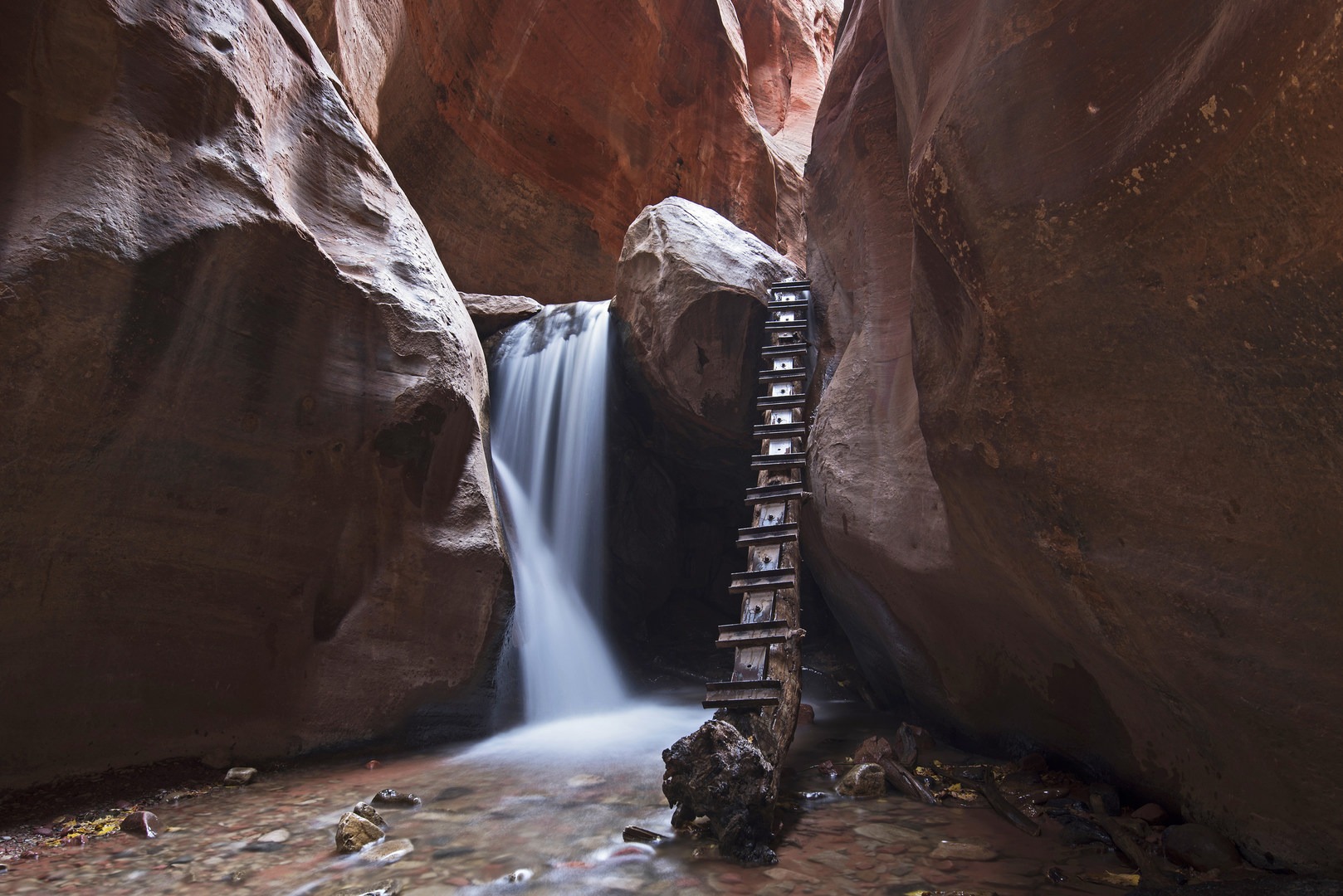 Kanarraville Falls along the Kanarra Creek Trail.