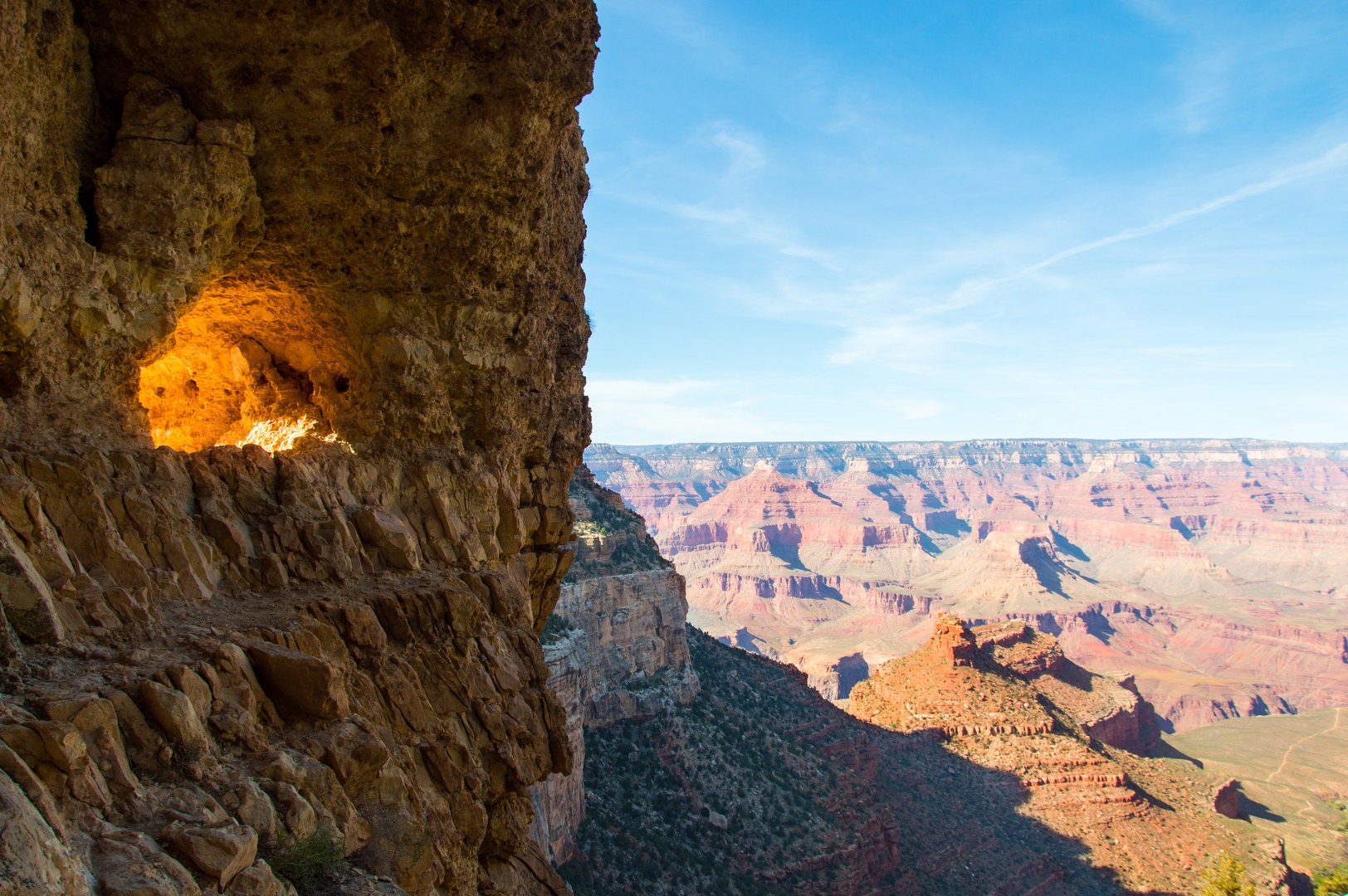 A window in the wall near the top of Bright Angel Trail.