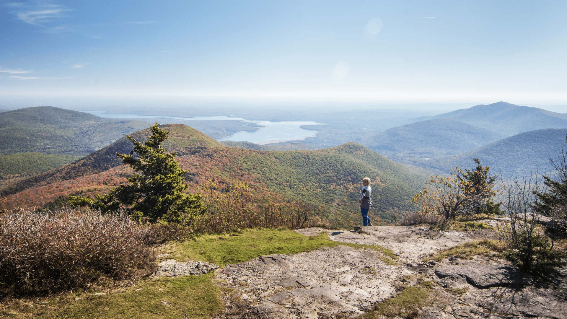 The overlook at the summit.