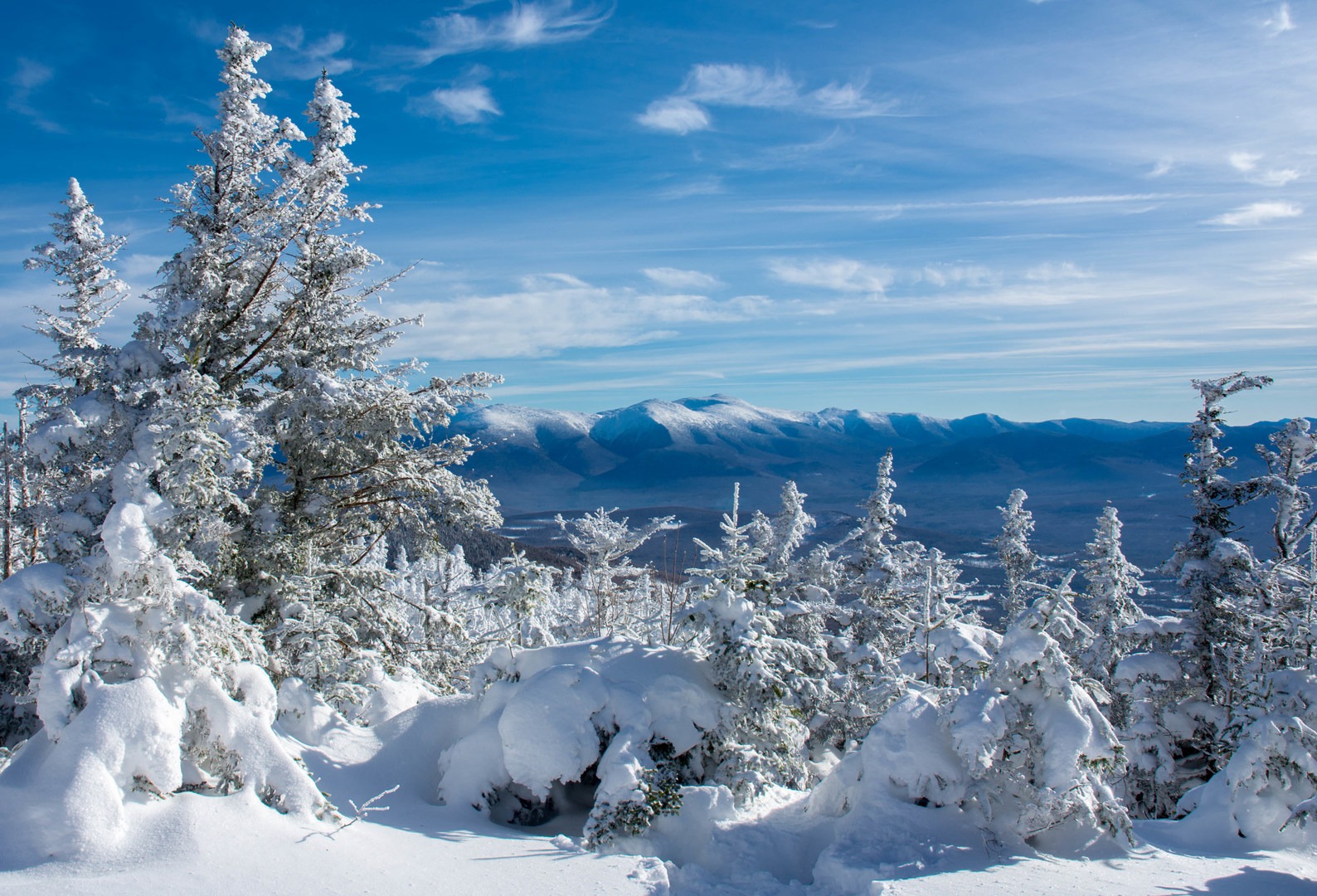 View to the Presidential Range from Mount Starr King.
