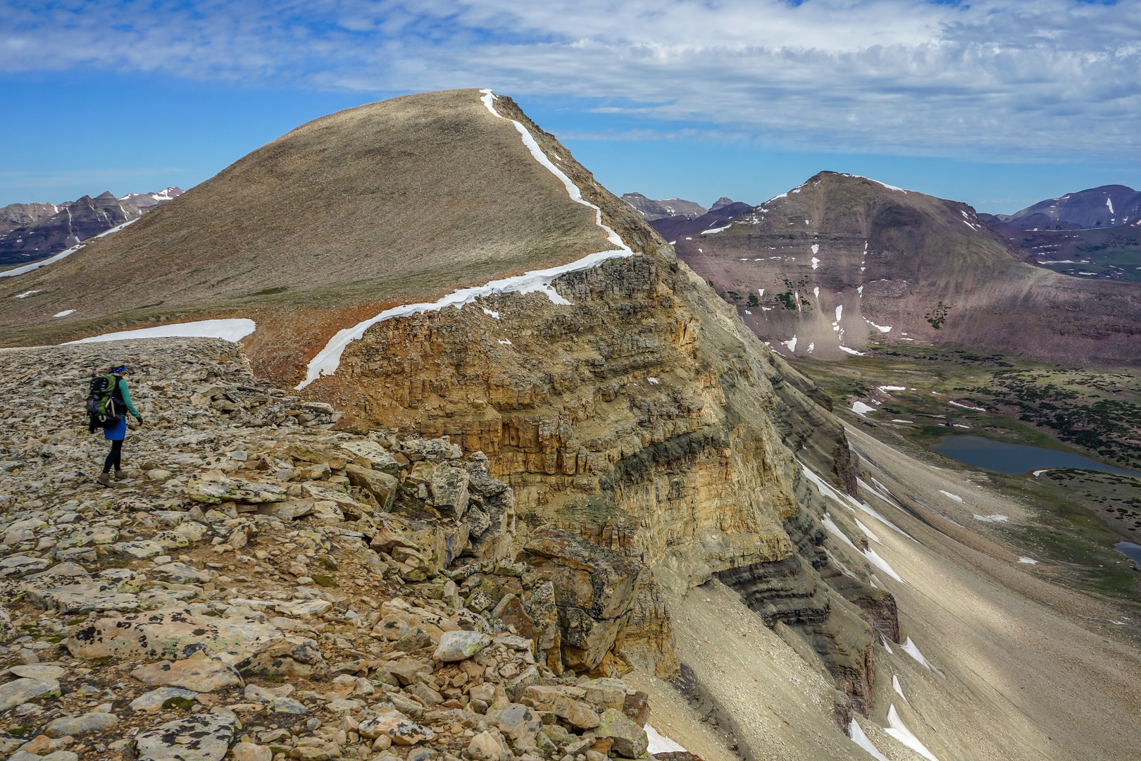 Traversing between Cleveland and Squaw peaks.
