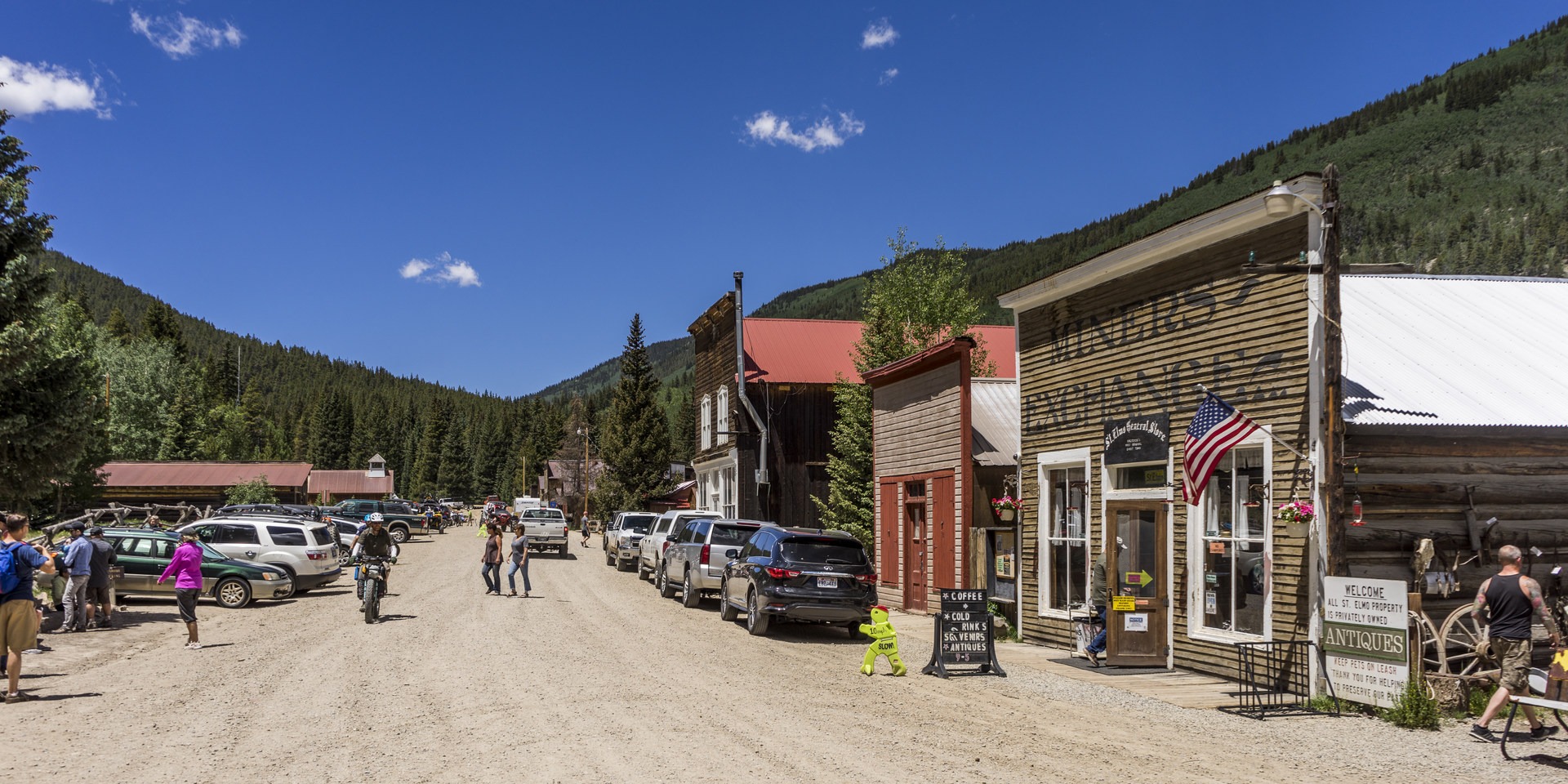 Saint Elmo Outdoor Project