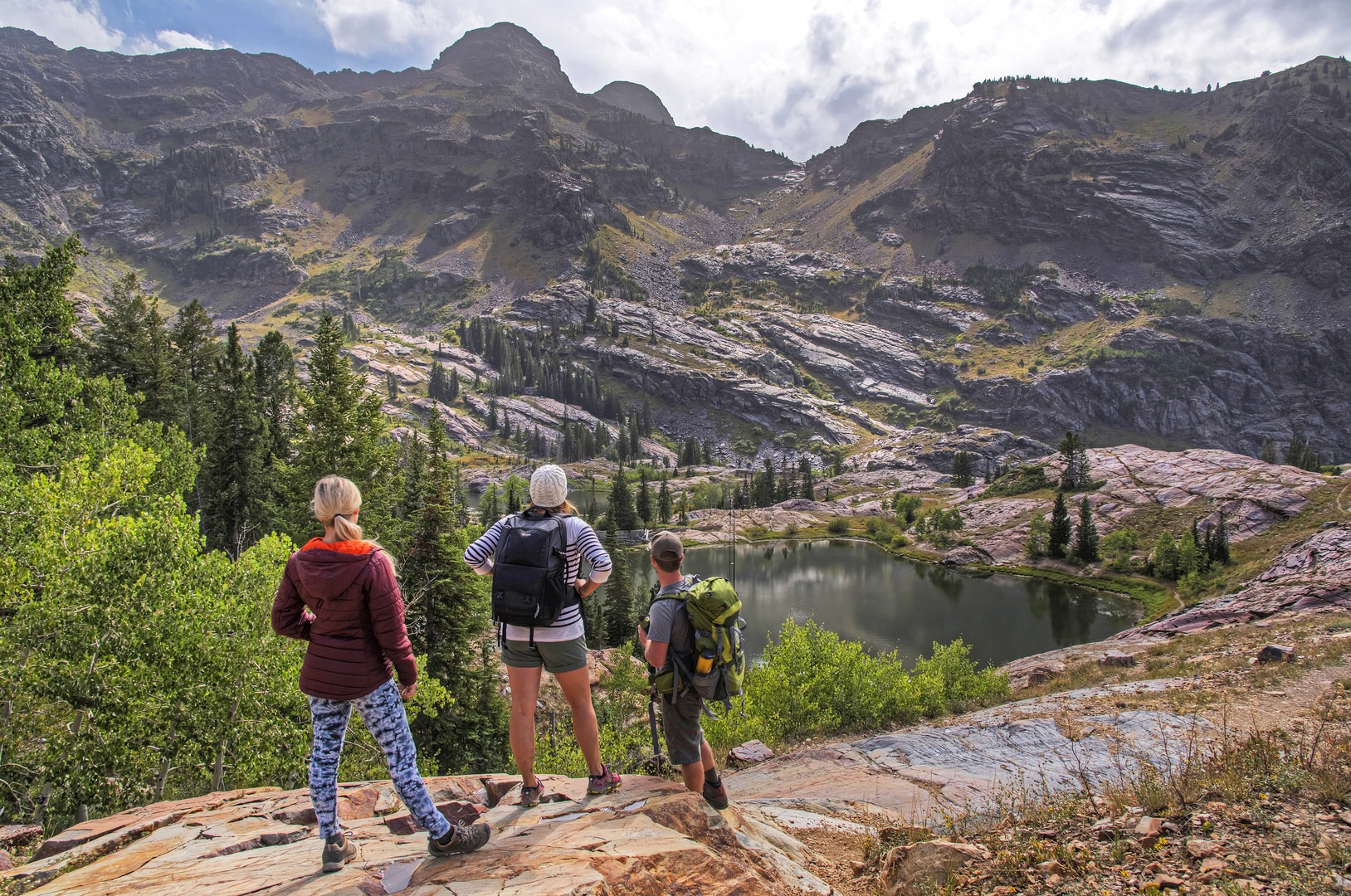 Looking at Lake Florence and Dromedary Peak above (11,107 ft).