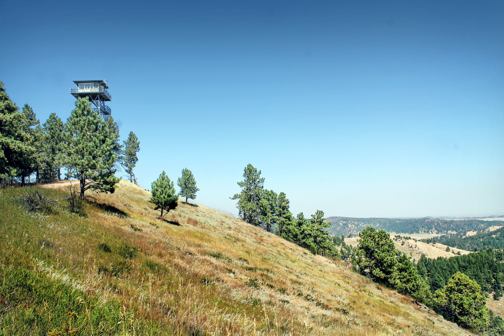 A watch tower sits atop the ridge; it is not open to the public, but grand views are still visible from the trail.