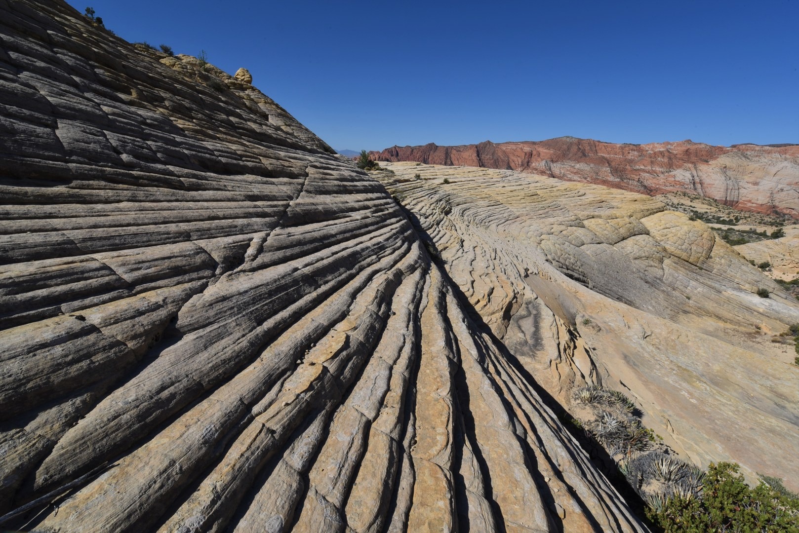 Interesting rock formations and petrified sand dunes.
