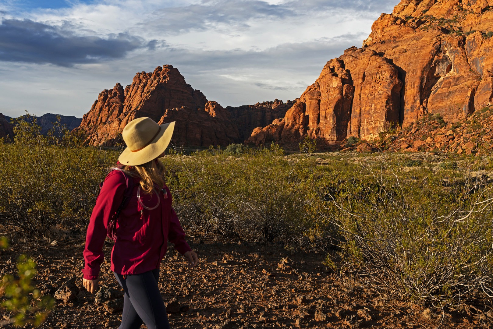 Hiking Jenny's Canyon via Johnson Trailhead.