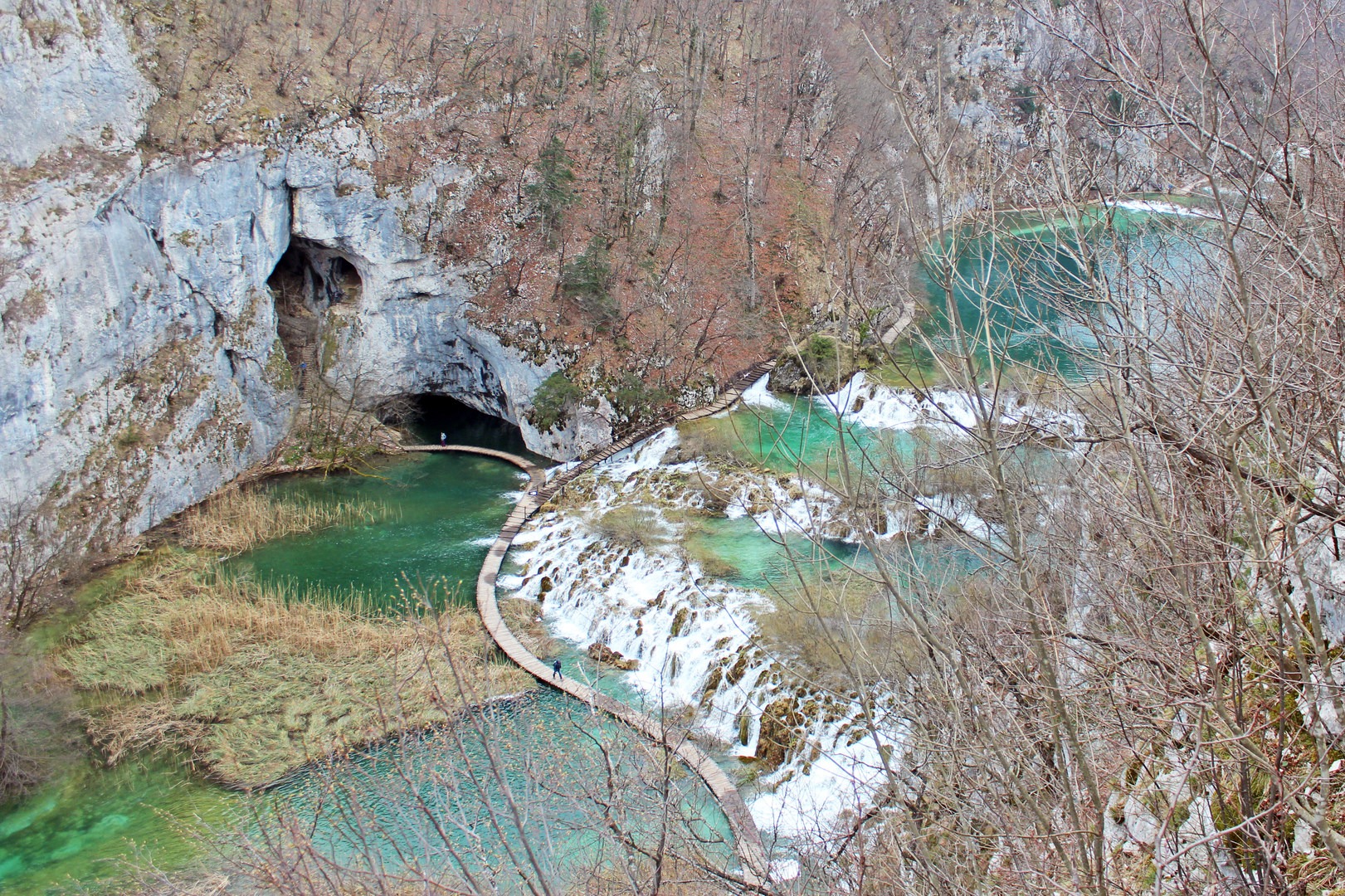 From an above vantage point, you can view the stunning boardwalk that comes right out of the bottom funnel of Superla Cave. This is one of the most unique and interesting parts of the park.