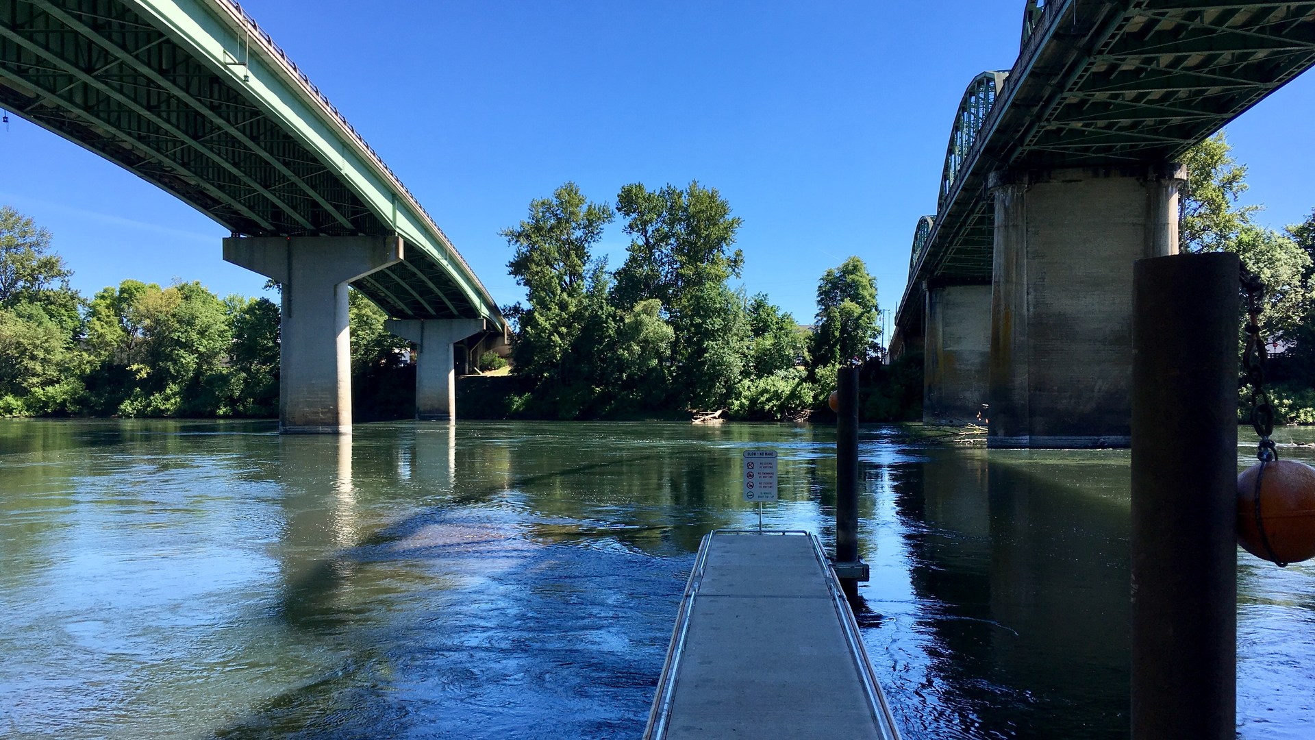 There is a boat ramp at the trailhead for river access.