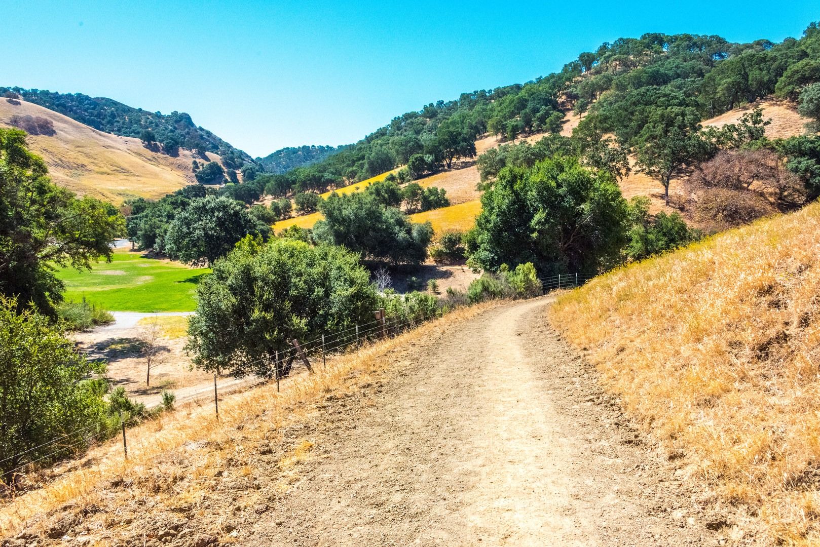 The first part of the hike is relatively easy.