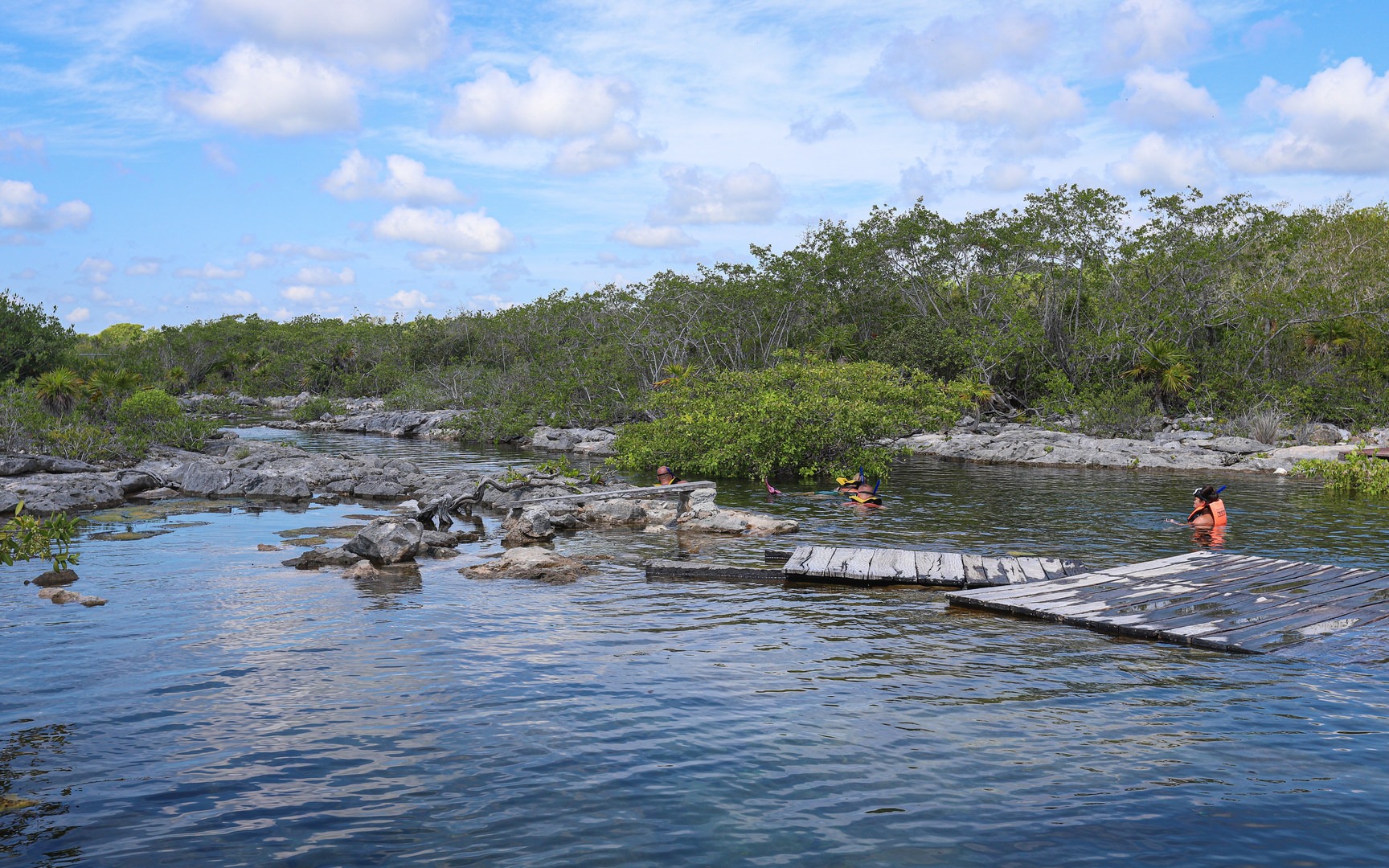 Even though the lagoon is popular with swimmers and tour groups, it's easy to escape the groups in the large swimming area.
