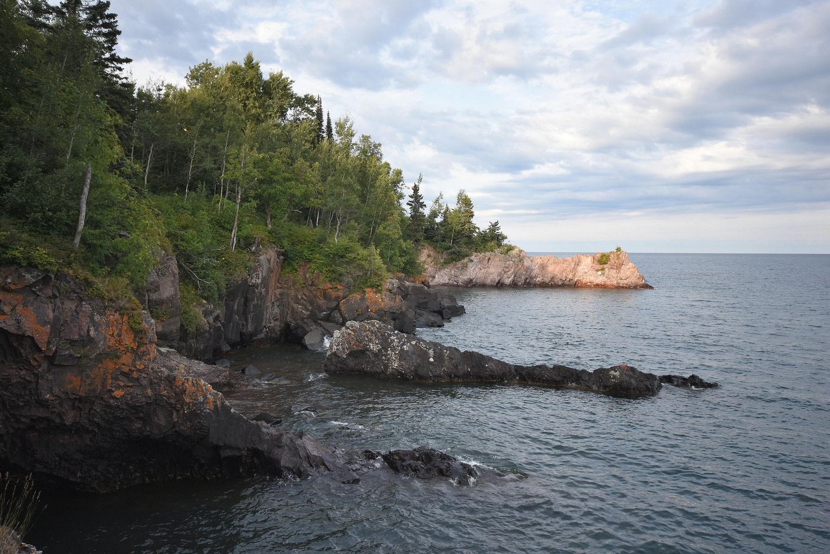 Rocky Lake Superior shoreline, this view is from near site H at Tettegouche Cart-in Campground.