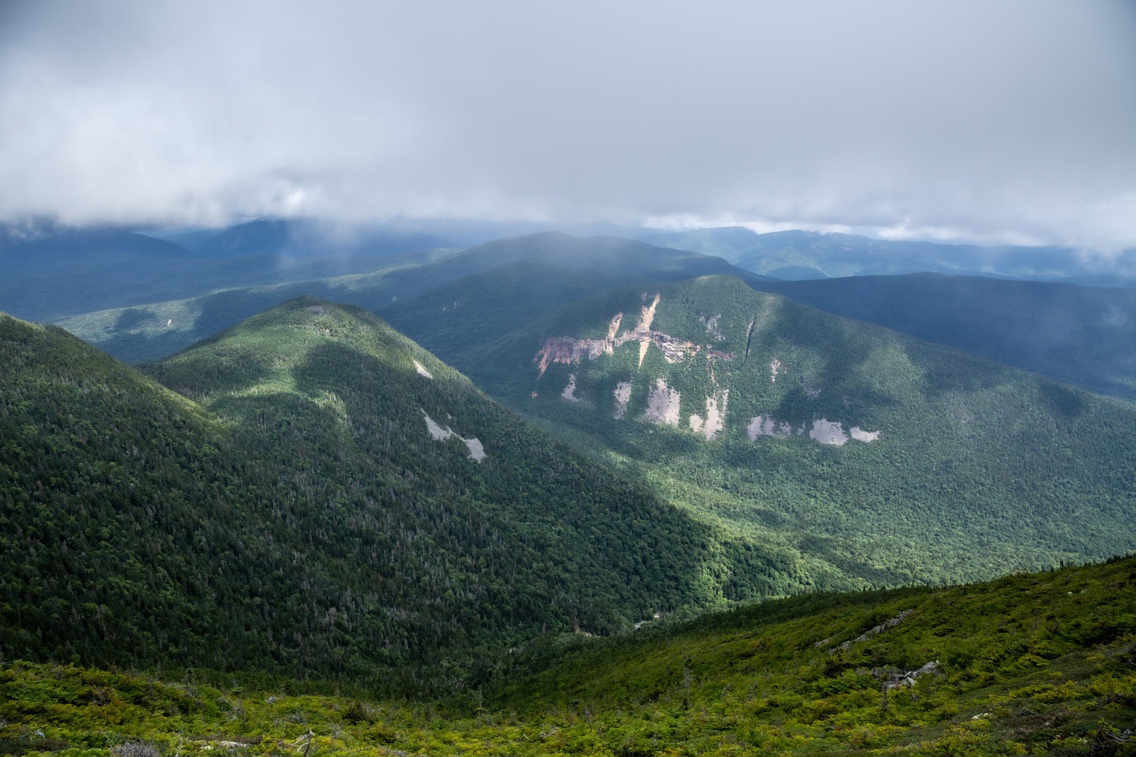 The view from Signal Ridge is incredible, with the impressive cliffs of Mount Lowell the prominent feature.