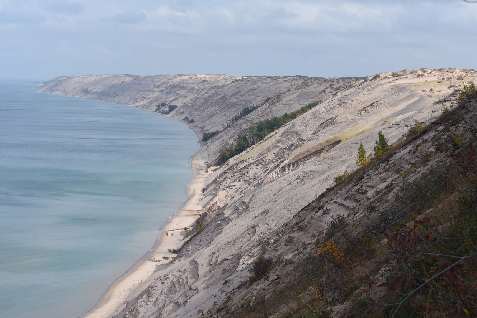 View to the east from the Log Slide Overlook of the Grand Sable Dunes.