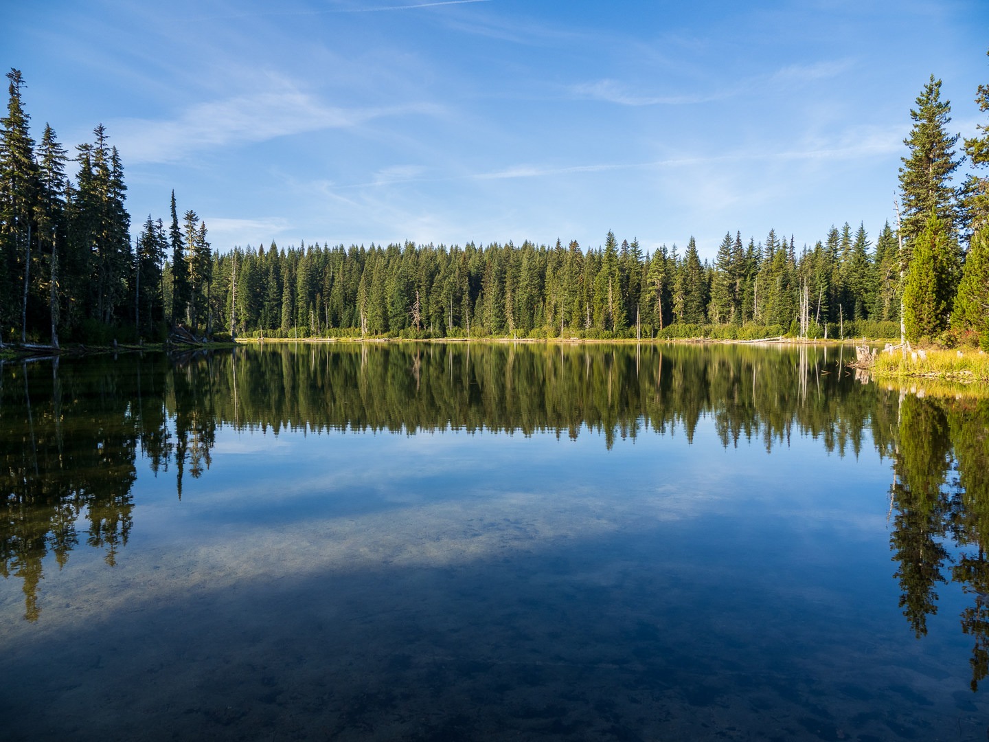 Beautiful Horseshoe Lake.