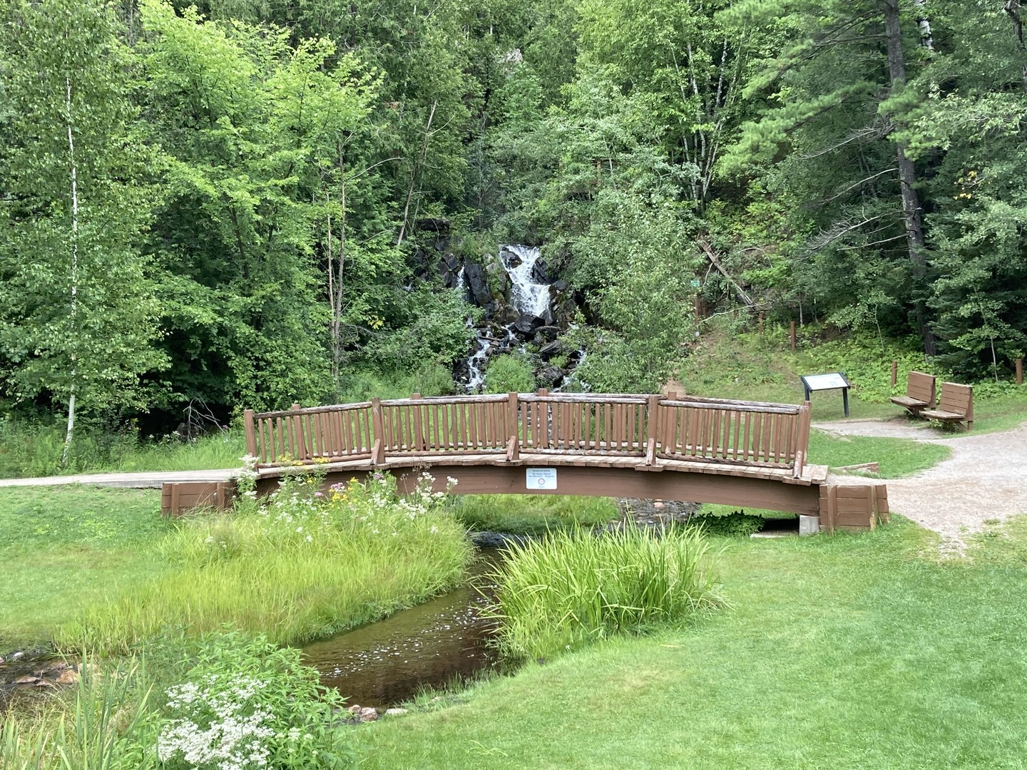 Fumee Falls at Fumee Creek Roadside Park.